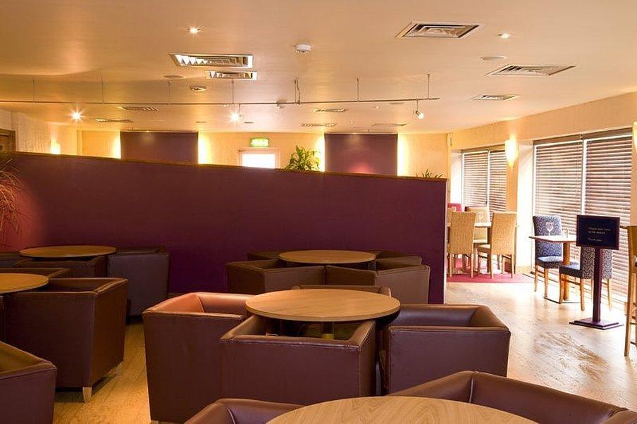 Premier Inn Watford Central Eksteriør bilde