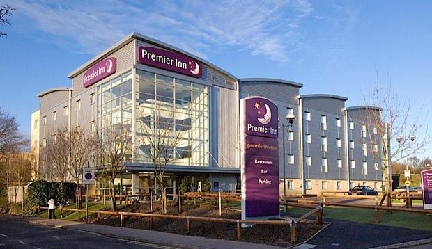 Premier Inn Watford Central Eksteriør bilde