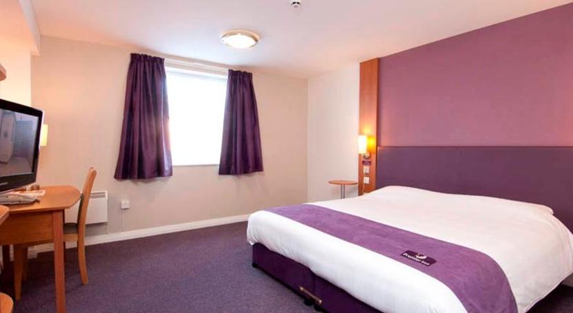 Premier Inn Watford Central Eksteriør bilde