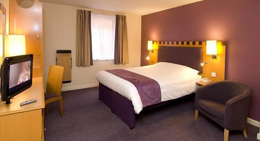 Premier Inn Watford Central Eksteriør bilde